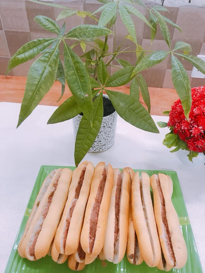 Chè Thái & Bánh Mì Cay - 195 Lê Lợi, địa chỉ mua bánh mì cay ngon nhất Hải Phòng