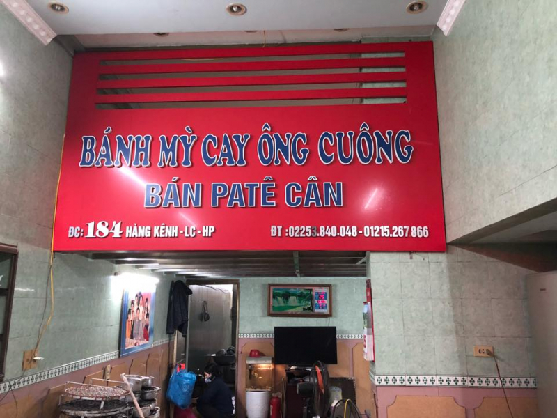 Tiệm bánh mỳ cay Ông Cuông
